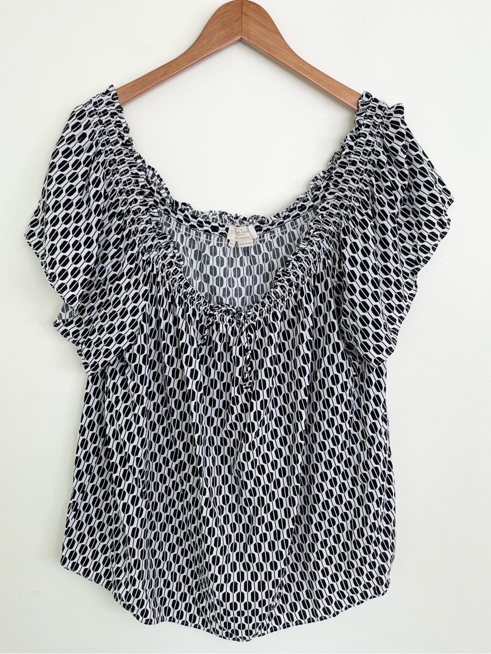 Kate Spade Black and White Geometric Print Flutter Sleeve Blouse XL Extra Large